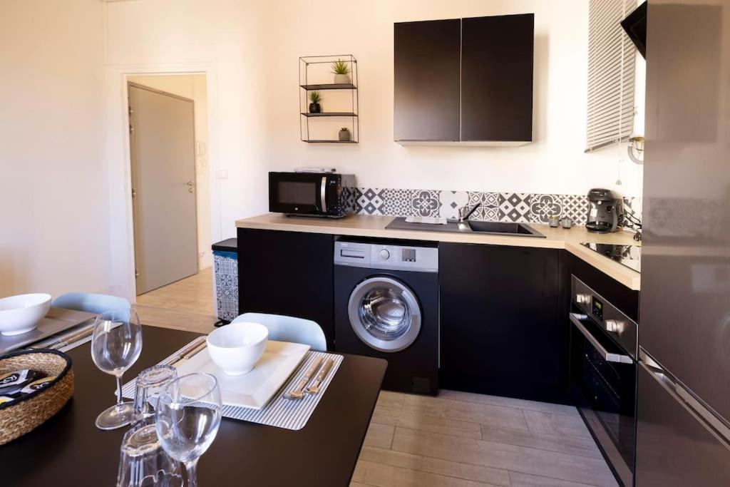 Le Cosy C - T2 Tout Equipe - Centre-Ville Gare Montluçon Eksteriør billede